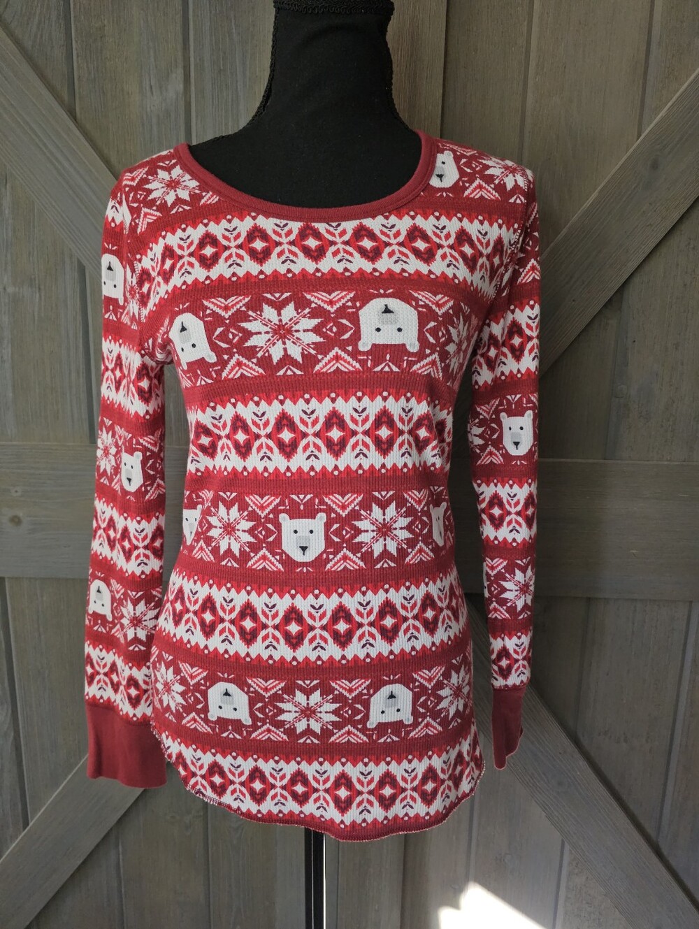 Old Navy Red Polar Bear Snowflake Long Top sz Small